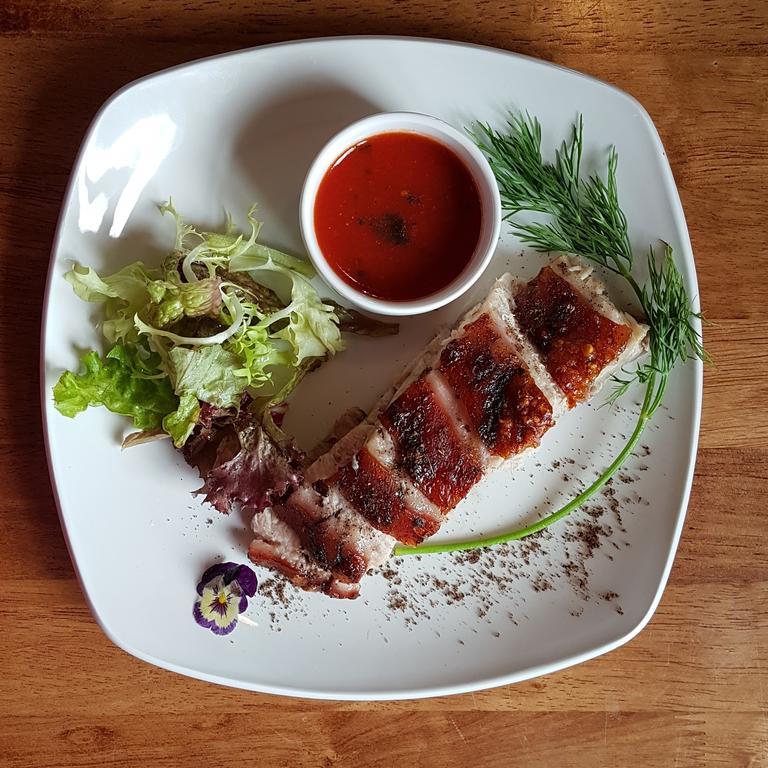 New Gurkha Inn Гостевой дом